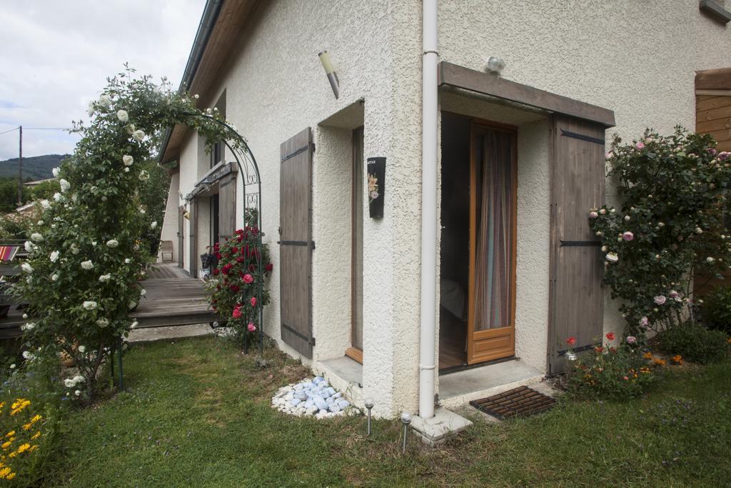 Chambre D'Hotes La Bichette Chassagny Exteriör bild