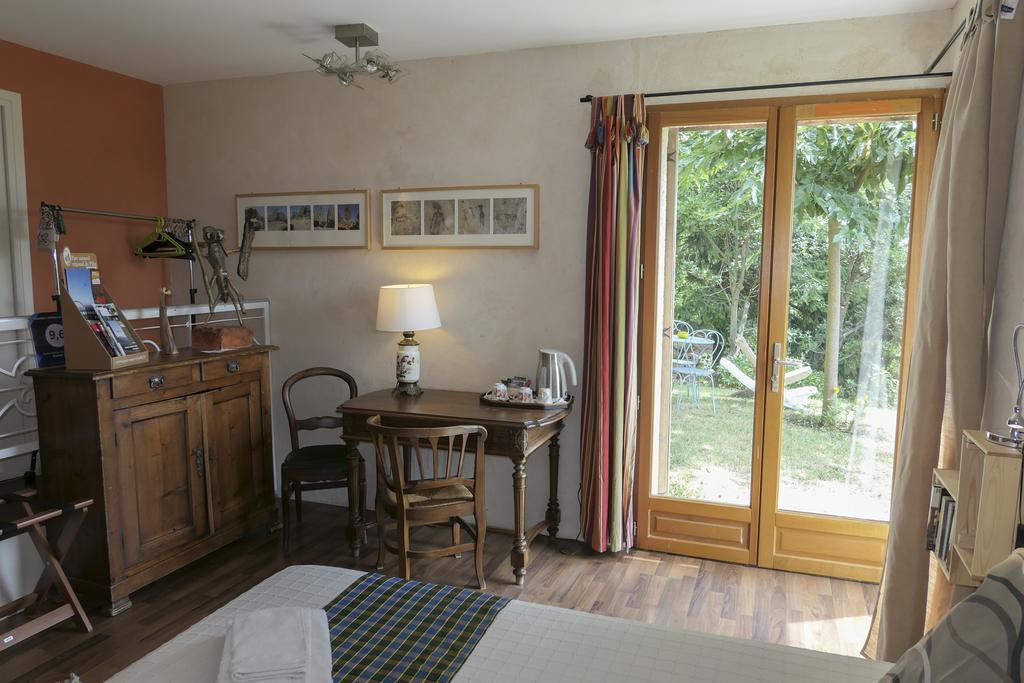 Chambre D'Hotes La Bichette Chassagny Exteriör bild